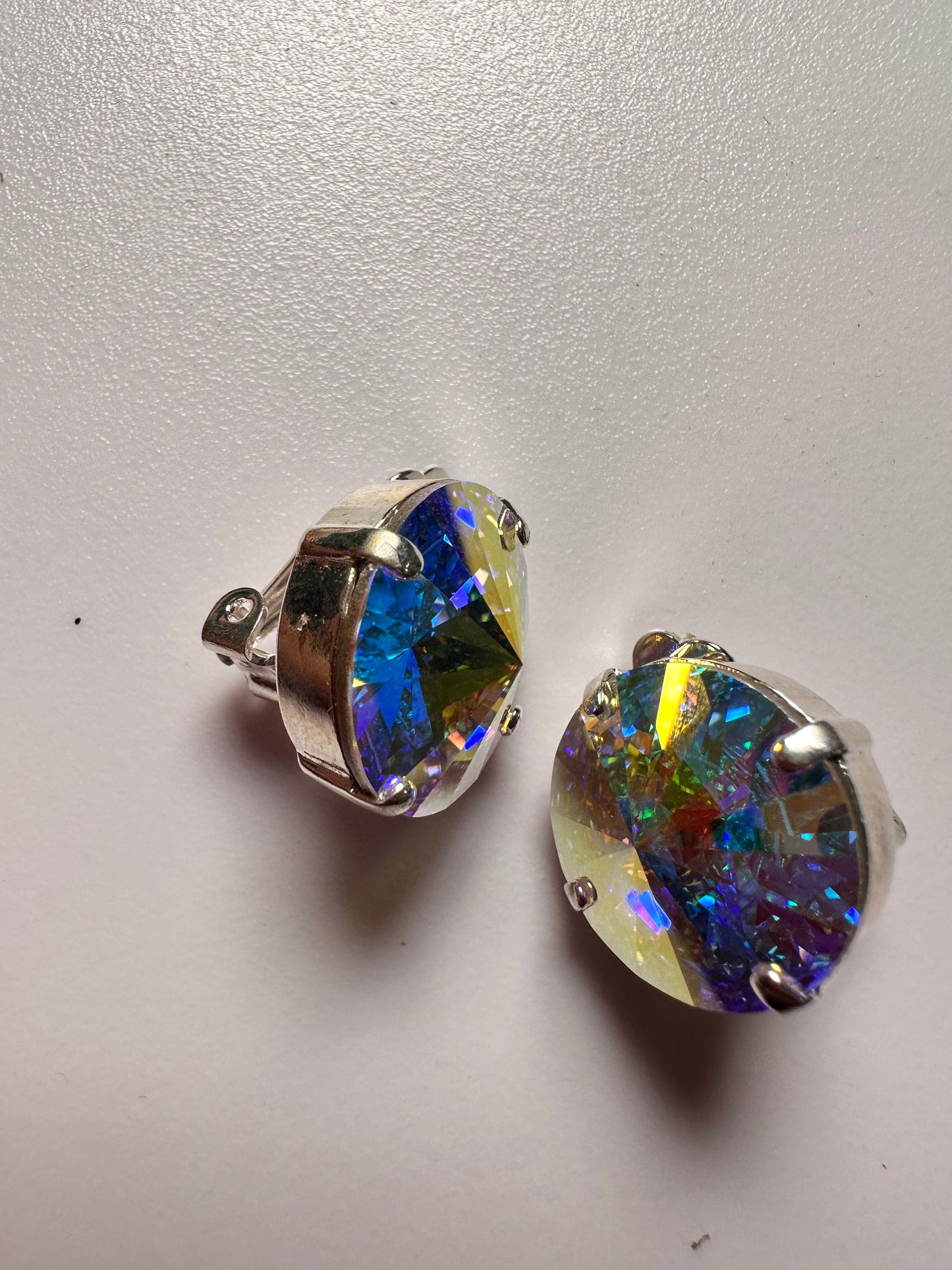Gold Shade Crystal Drops clip on’s in Silver finish setting.