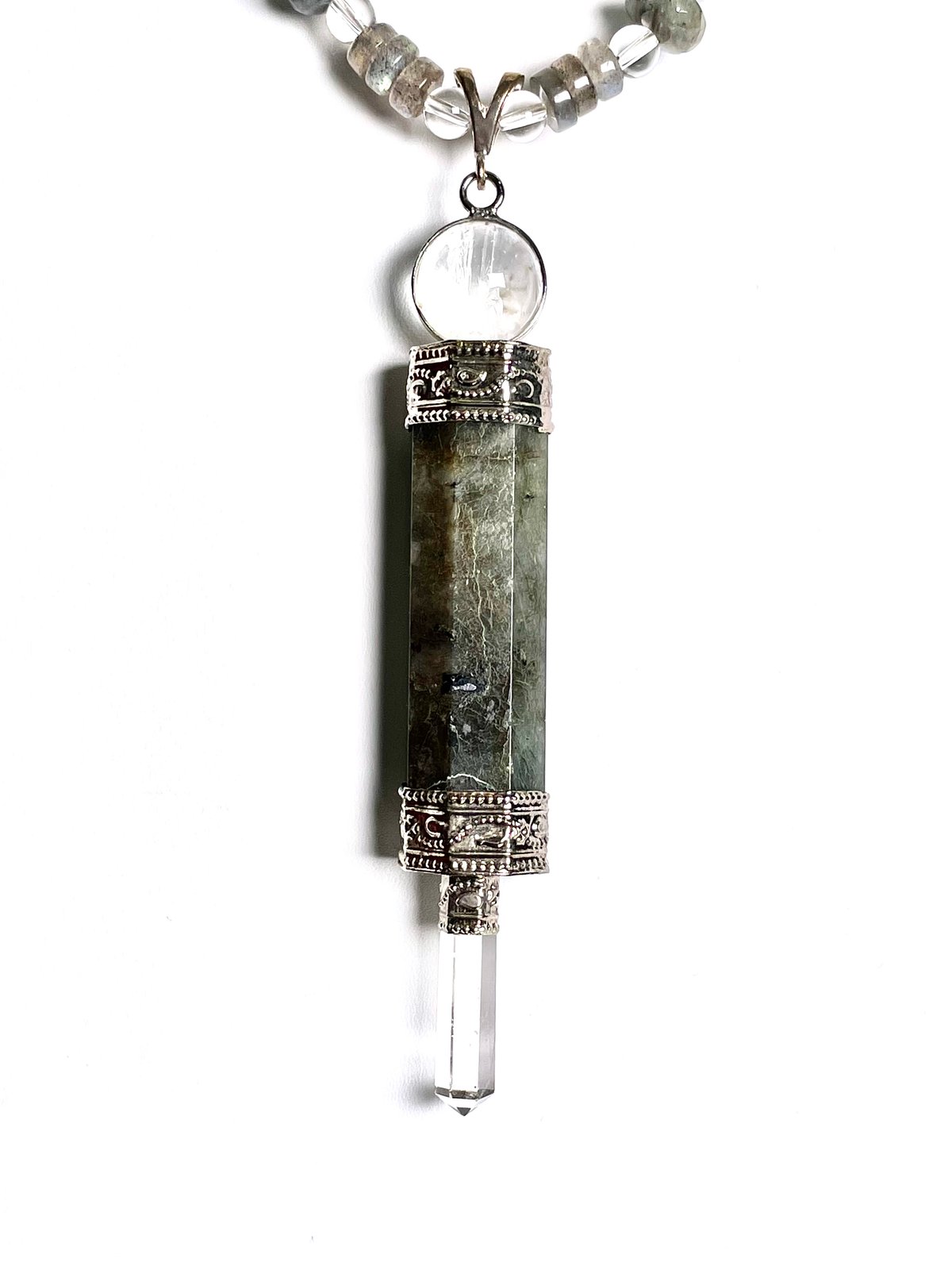 The Pendulum Point Necklace