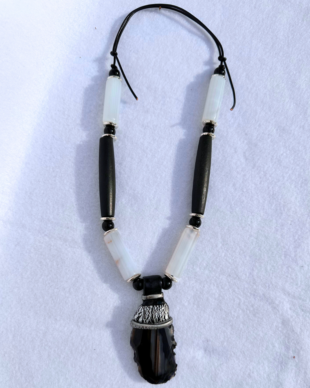 "Agate Ammulant" Necklace