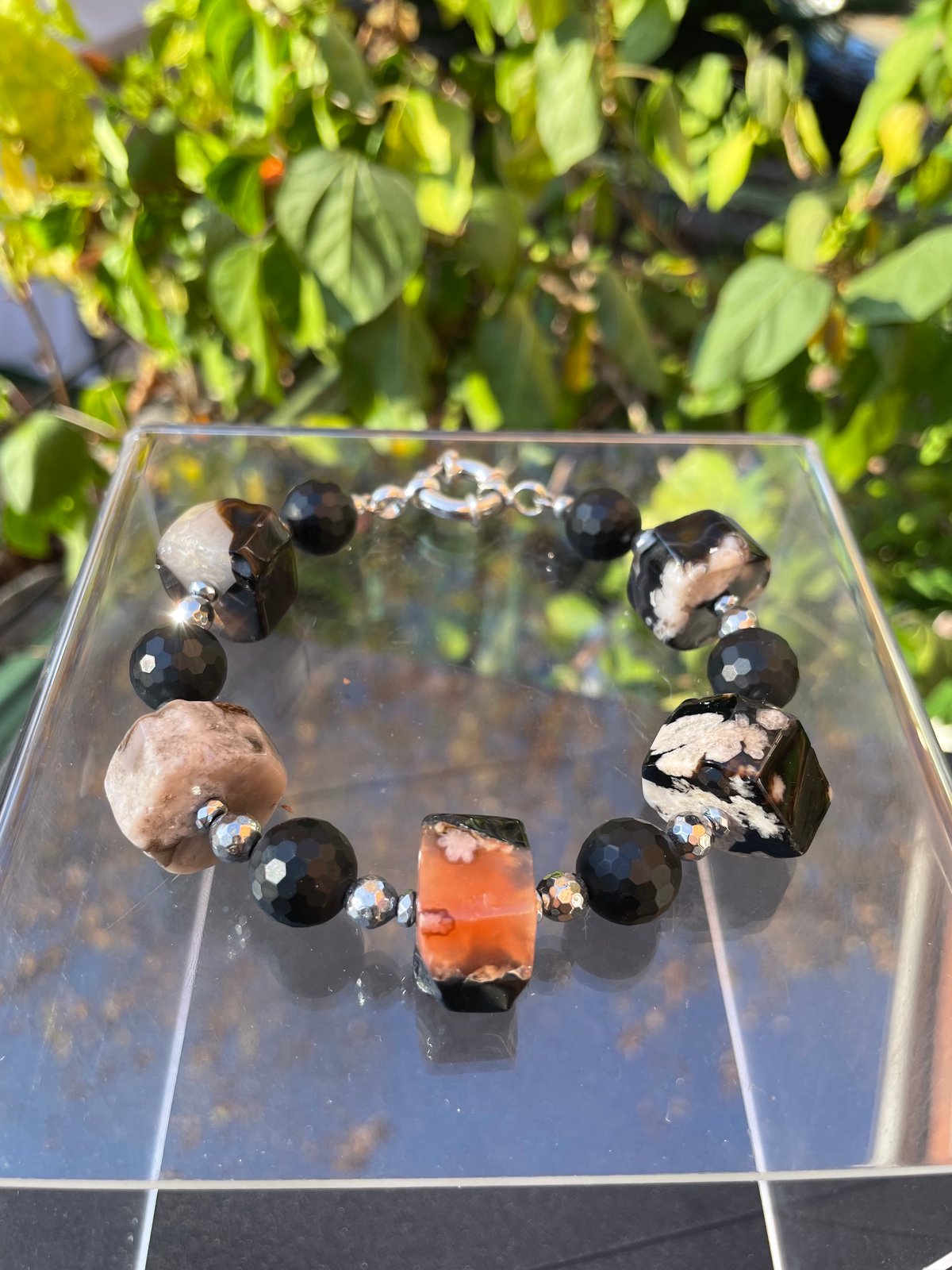 Chunky agate and onyx bracelet 9 inches (only 1)
