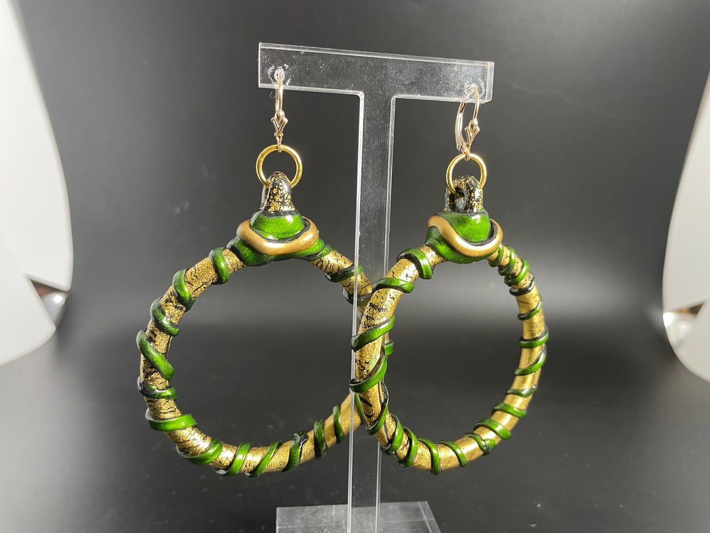 (Medium) Green & Gold Twist Hoops