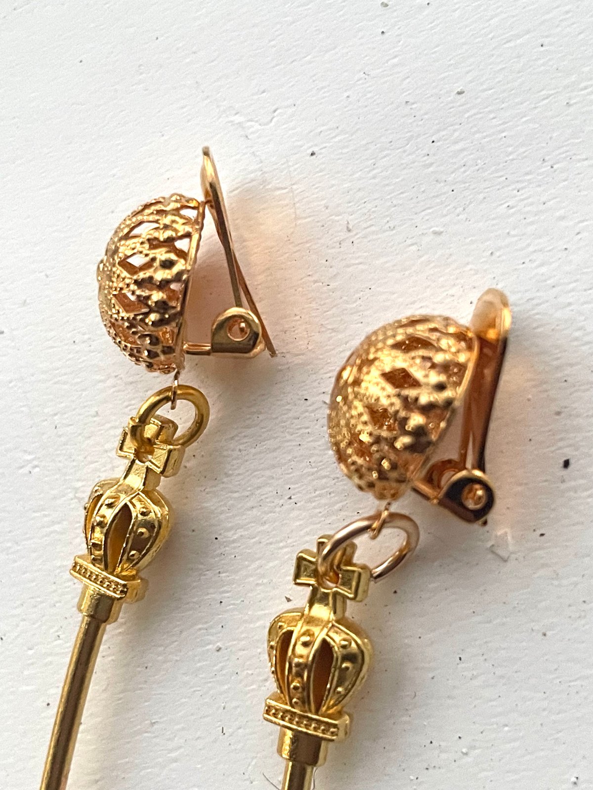 Chef-Inspired Collection: The Crown Dipper Clip-Ons (Gold)