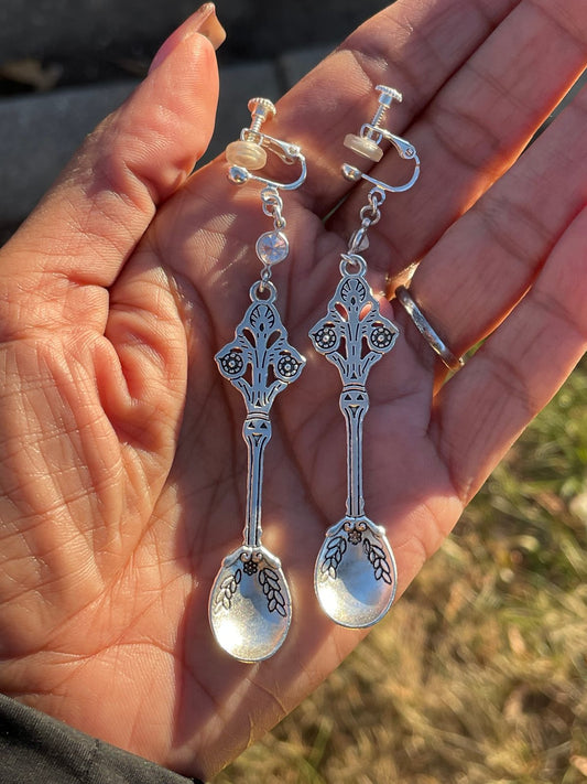 Chef-Inspired Collection: The Sparkle Spoon Clip-ons (Silver)