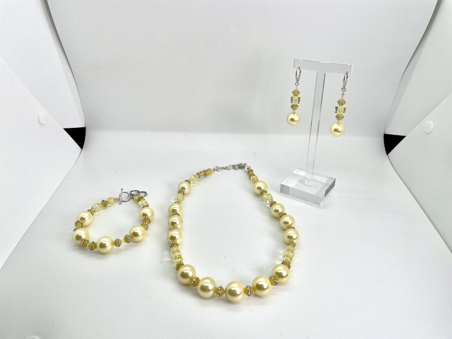 Yellow Natural Pearls & Yellow Jade Necklace w/Earrings included