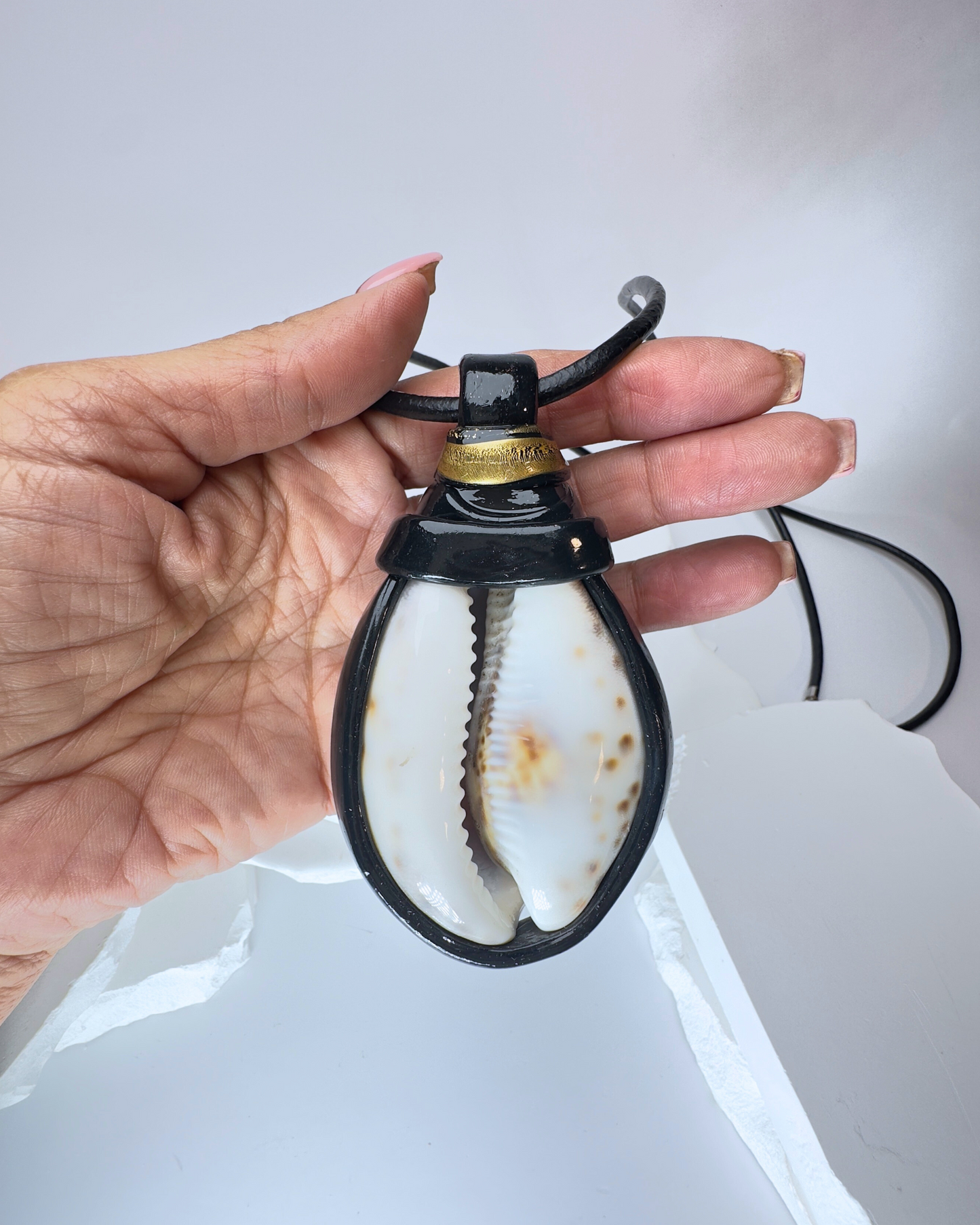 Extra Large Cowrie Shells (top wrap)