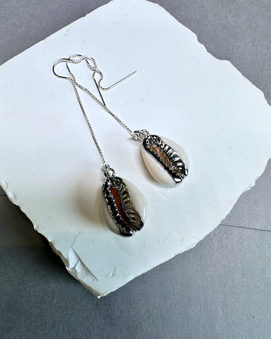 Silver cowrie threaders