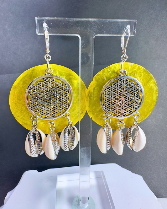 Cowrie Coastline Disc Earrings