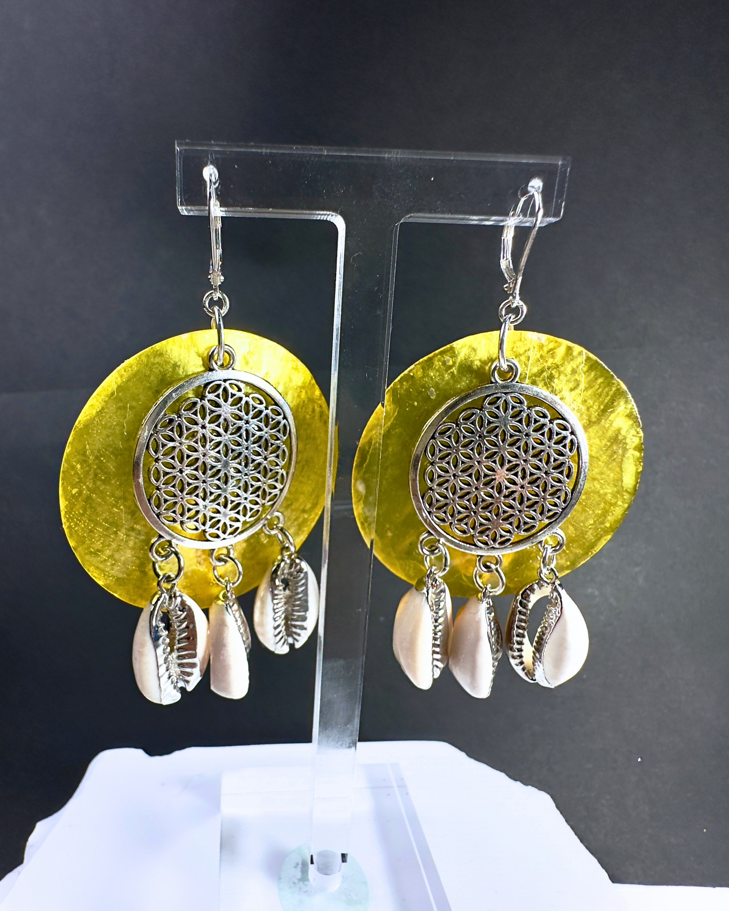 Cowrie Coastline Disc Earrings