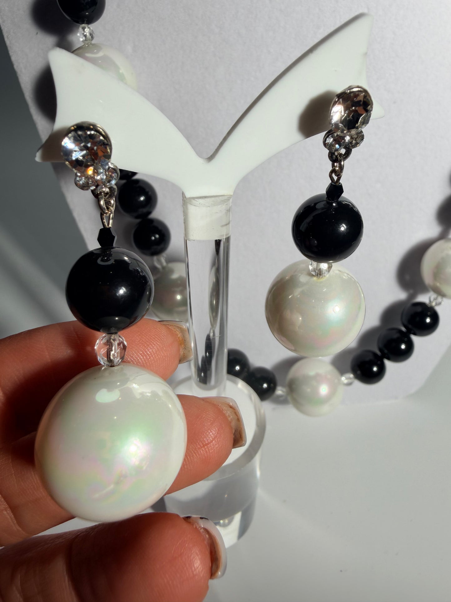 Classic black and white Swarovski crystal pearls set￼