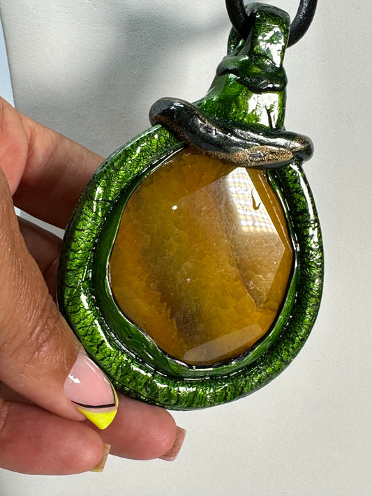 Green on Gold Agate Turtle Style Necklace