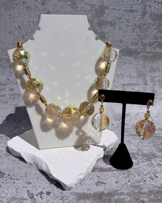 Golden Bedrock Beauty Necklace