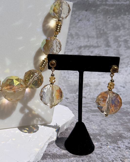 Golden Bedrock Beauty Necklace