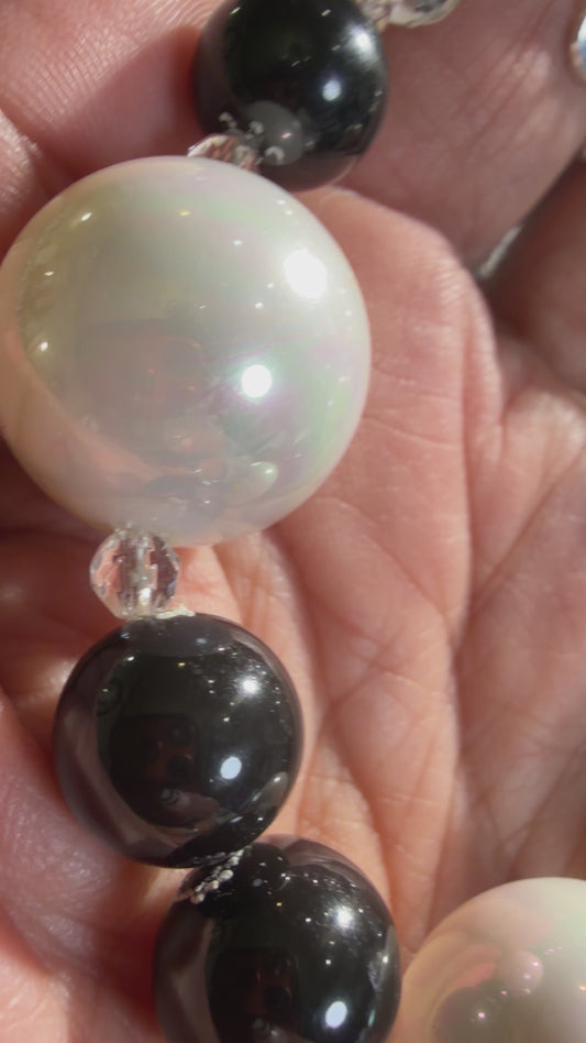 Classic black and white Swarovski crystal pearls set￼