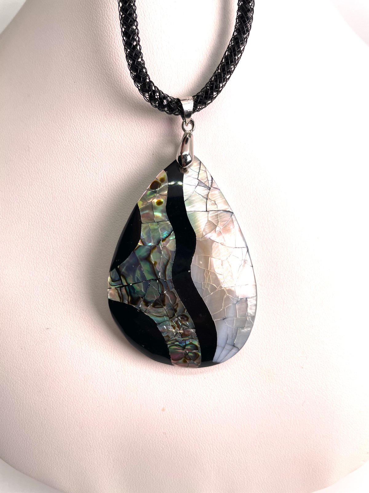 Abalone Mother of Pearl-Pendant Necklace